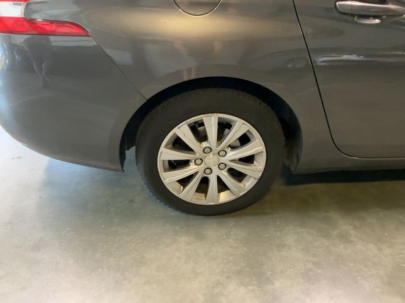 Peugeot 308 1.6 Blue-HDi Allure 2017 – снимка 9