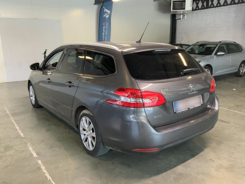 Peugeot 308 1.6 Blue-HDi Allure 2017 – снимка 6