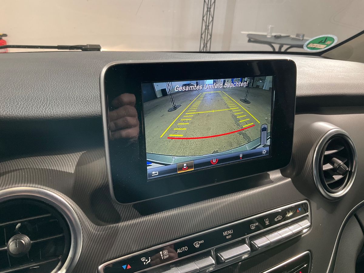 Mercedes-Benz V-Klasse 2016 — photo 24