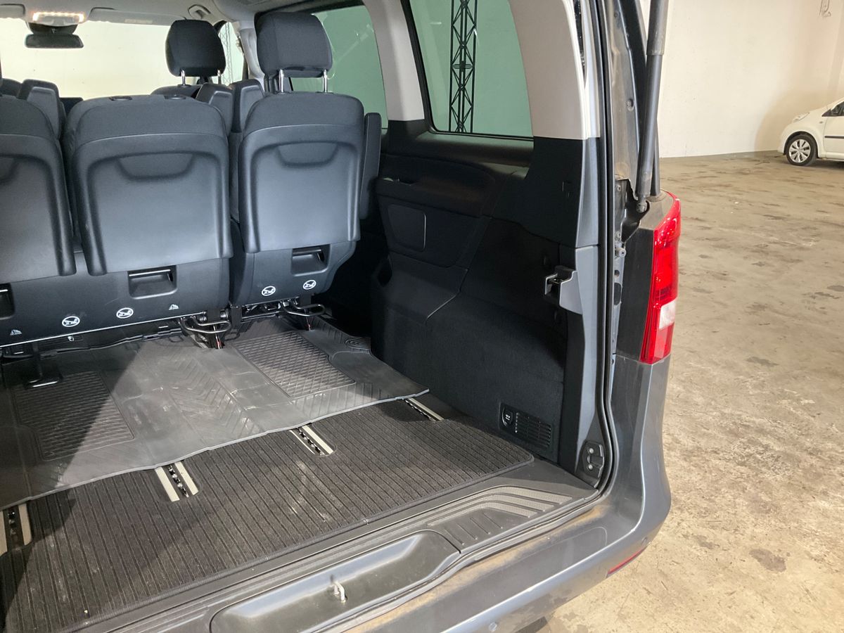 Mercedes-Benz V-Klasse 2016 — photo 35