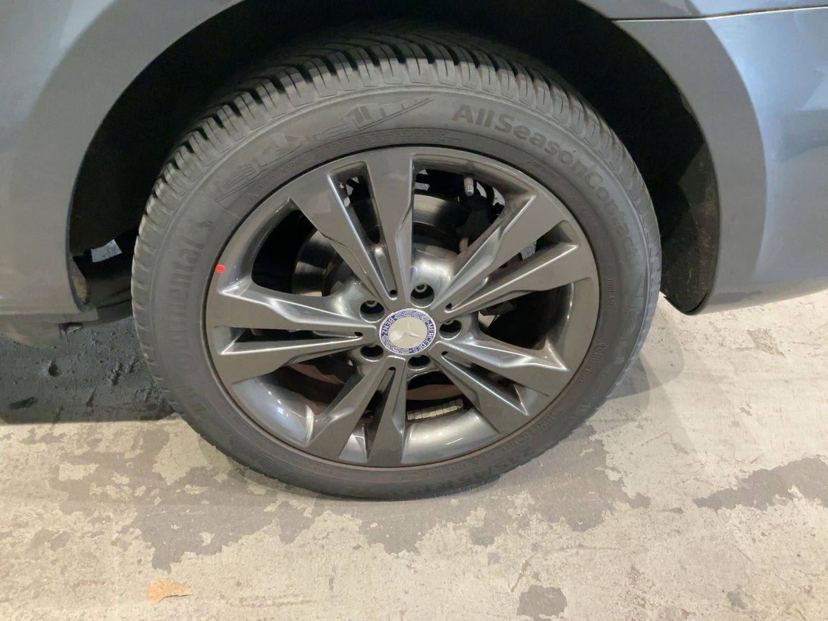 Mercedes-Benz V-Klasse 2016 — photo 6