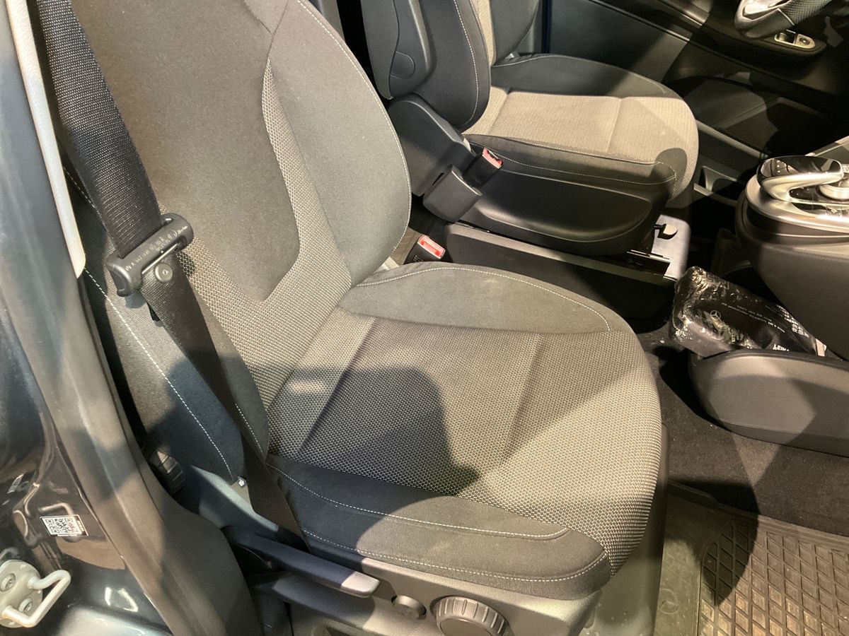 Mercedes-Benz V-Klasse 2016 — photo 38