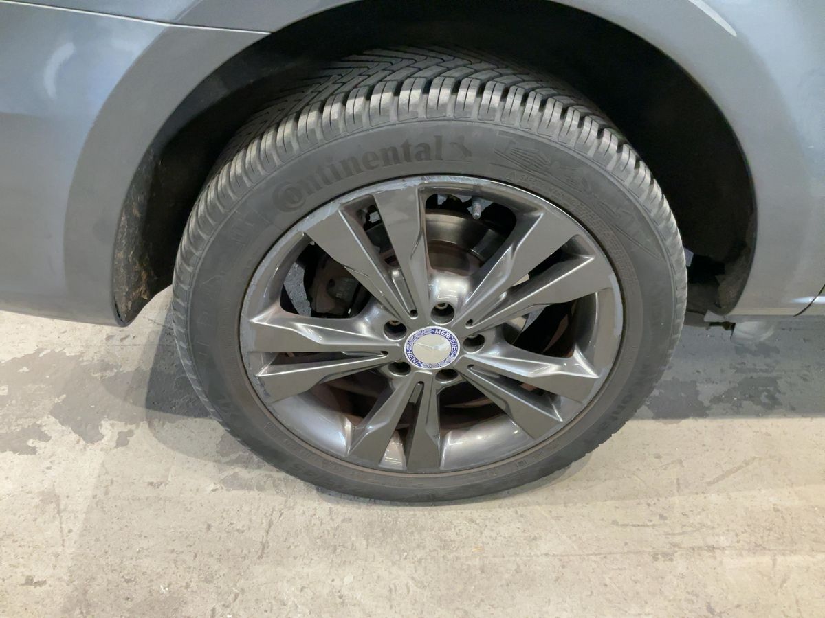 Mercedes-Benz V-Klasse 2016 — photo 10