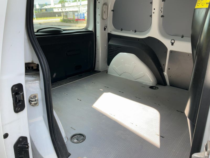 Renault Kangoo 1.5 dCi Rapid Extra — zdjęcie 14