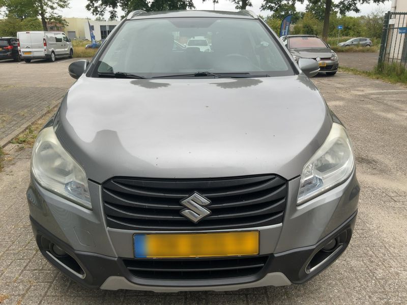 Suzuki SX4 1.6 Classic Club — zdjęcie 9