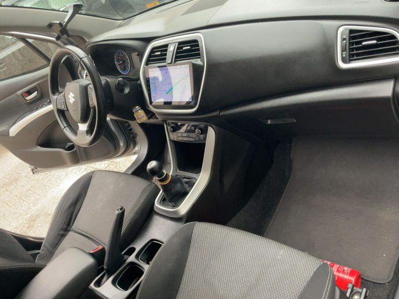 Suzuki SX4 1.6 Classic Club — zdjęcie 12
