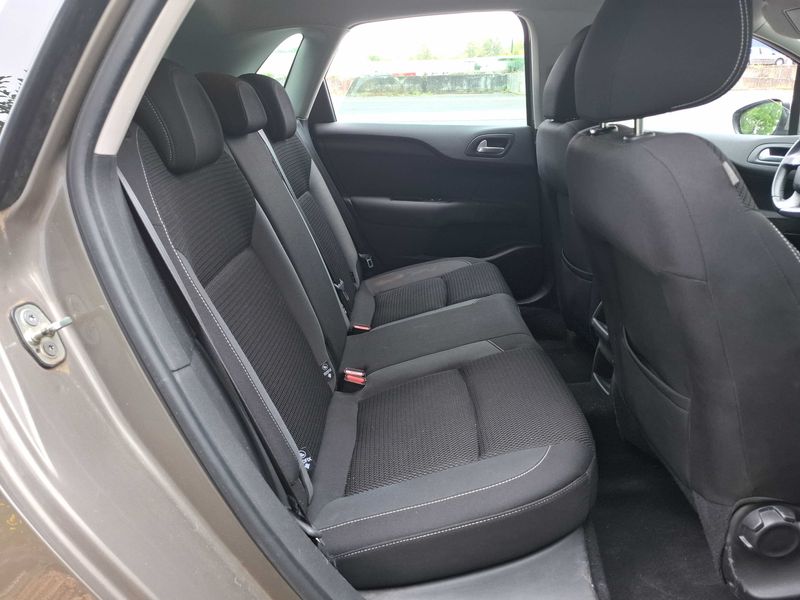 Citroen C4 1.6 Blue-HDi Millenium 2017 – снимка 14