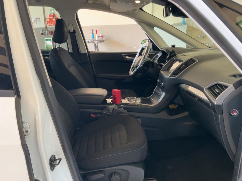 Ford Galaxy 2.0 TDCi EcoBlue Business — zdjęcie 11