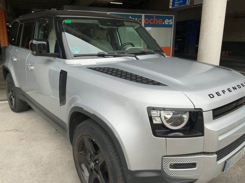 Land Rover Defender D240 110 S — zdjęcie 8