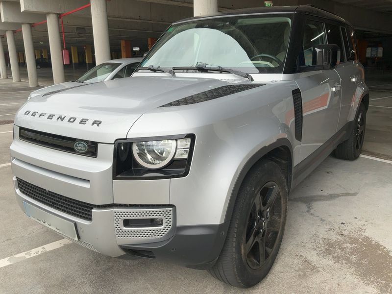 Land Rover Defender D240 110 S
