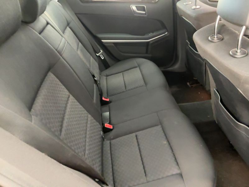 Mercedes-Benz E-Klasse E 220 CDI T BlueEfficiency — zdjęcie 14