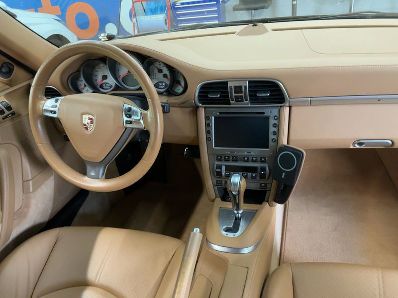 Porsche 911 997 Carrera 4S Cabrio — zdjęcie 12
