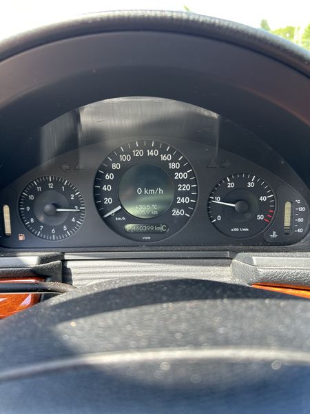 Mercedes-Benz E-Klasse E 200 CDI Classic — zdjęcie 12