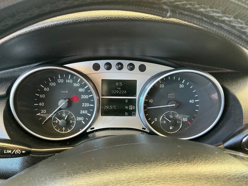Mercedes-Benz R-Klasse R 320 CDI 4Matic — zdjęcie 4