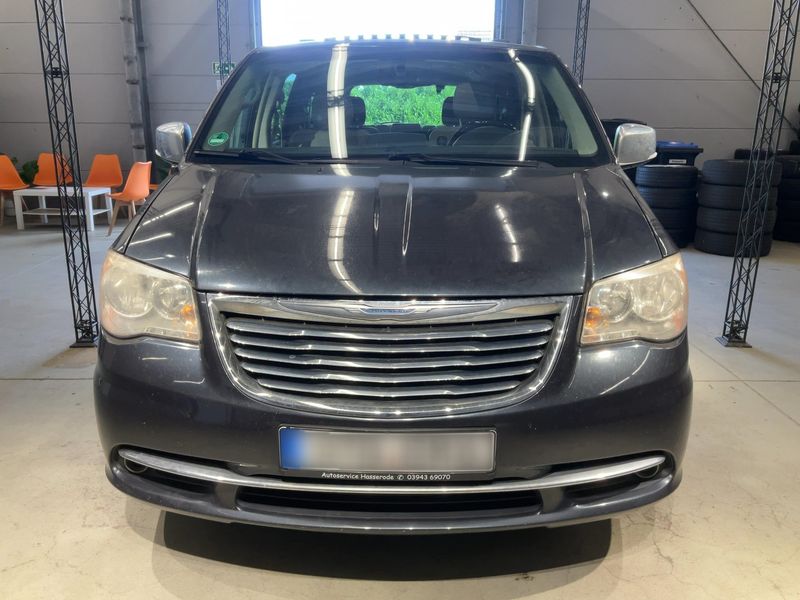Chrysler Grand Voyager 2.8 CRD Touring — zdjęcie 9