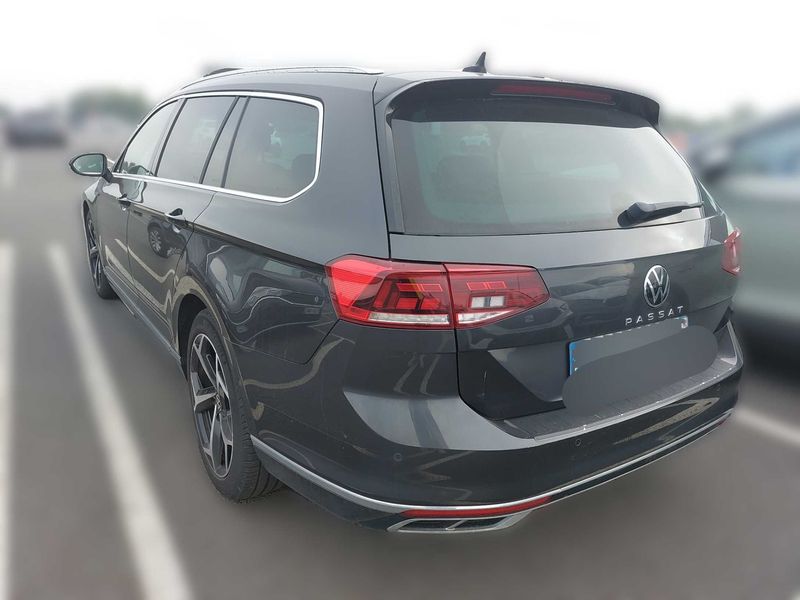 Volkswagen Passat 2.0 TDI Elegance — zdjęcie 3