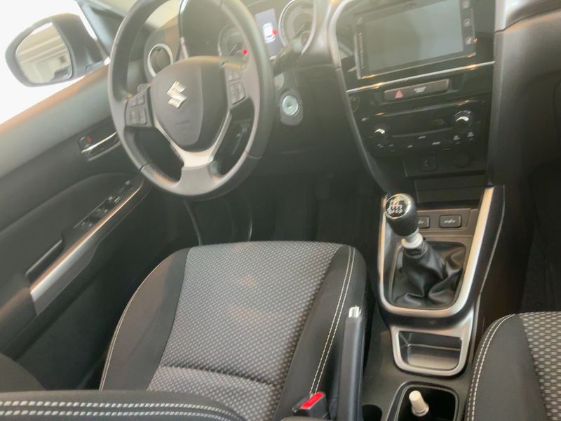 Suzuki Vitara 1.4 BoosterJet Mild-Hybrid Comfort 4x2 — zdjęcie 12