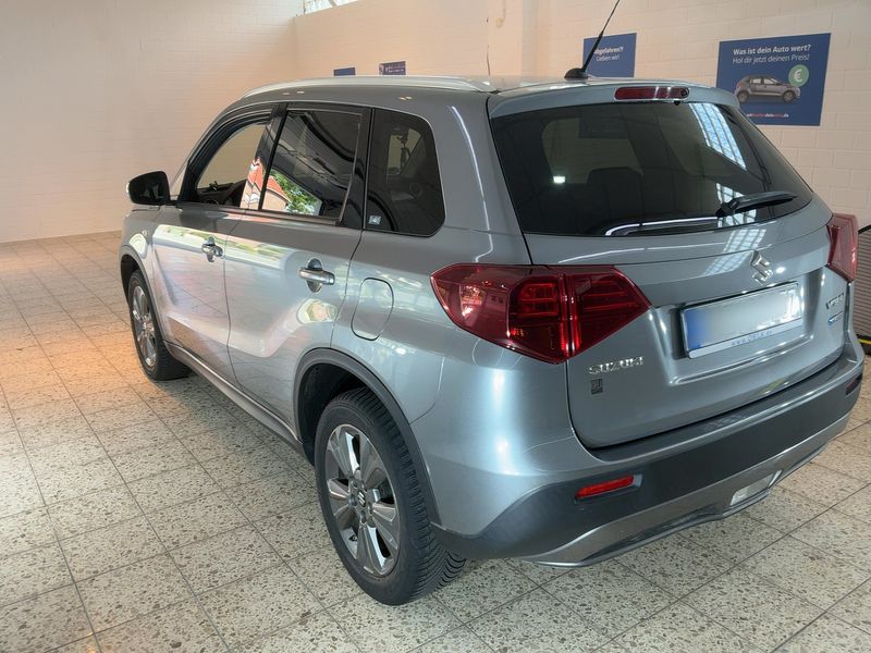 Suzuki Vitara 1.4 BoosterJet Mild-Hybrid Comfort 4x2 — zdjęcie 3