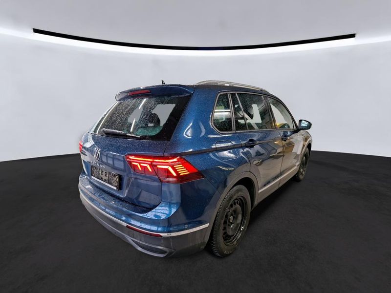 Volkswagen Tiguan 1.5 TSI ACT Active — zdjęcie 15