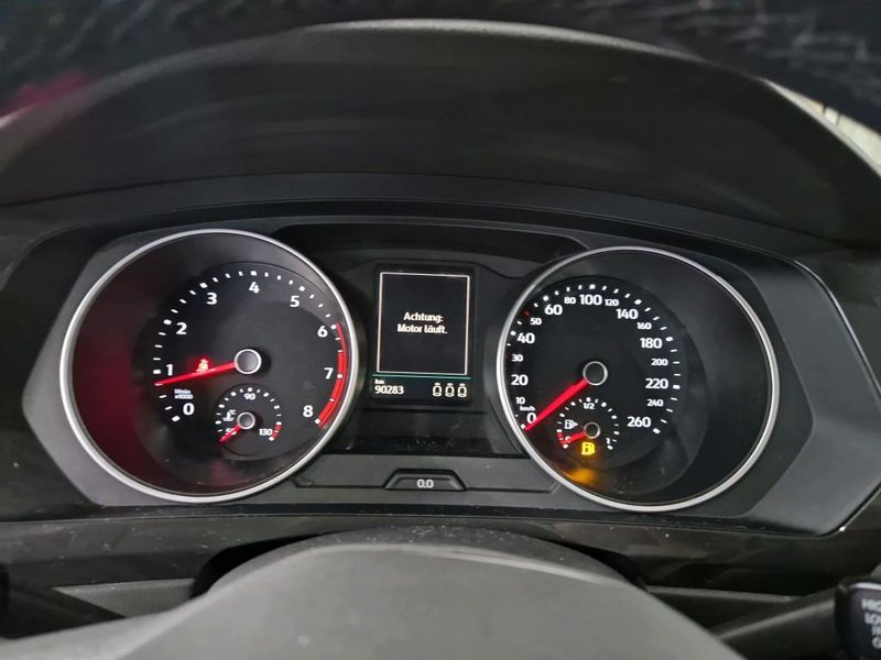 Volkswagen Tiguan 1.5 TSI ACT Active — zdjęcie 17