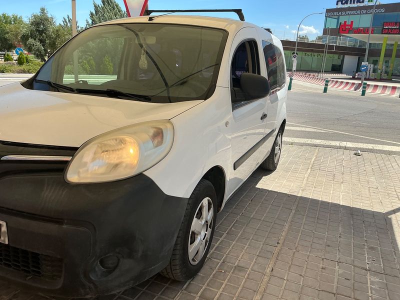 Renault Kangoo 1.5 dCi Profesional — zdjęcie 2