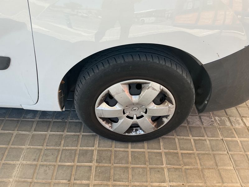 Renault Kangoo 1.5 dCi Profesional 2015 – снимка 11