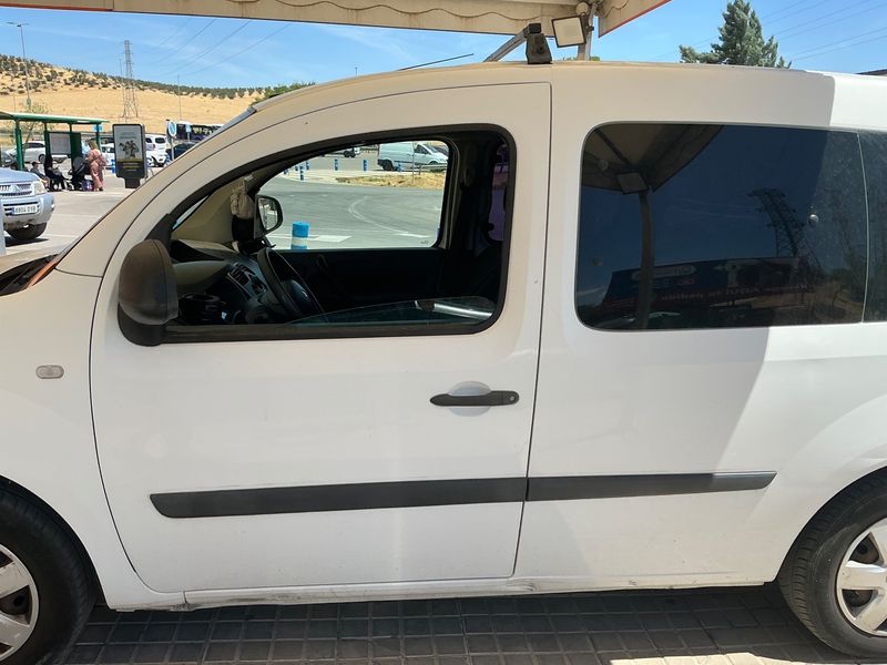 Renault Kangoo 1.5 dCi Profesional — zdjęcie 4