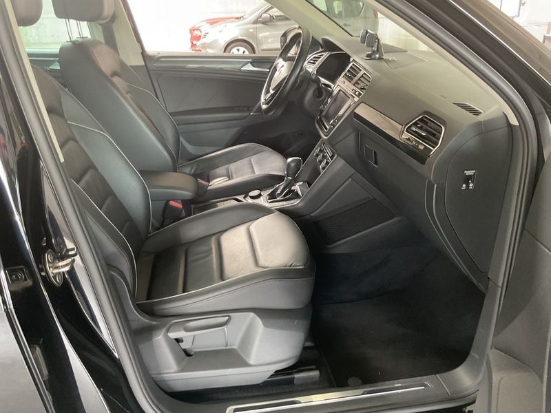 Volkswagen Tiguan 2.0 TDI Highline 4Motion BlueMotion Tech 2016 – снимка 16