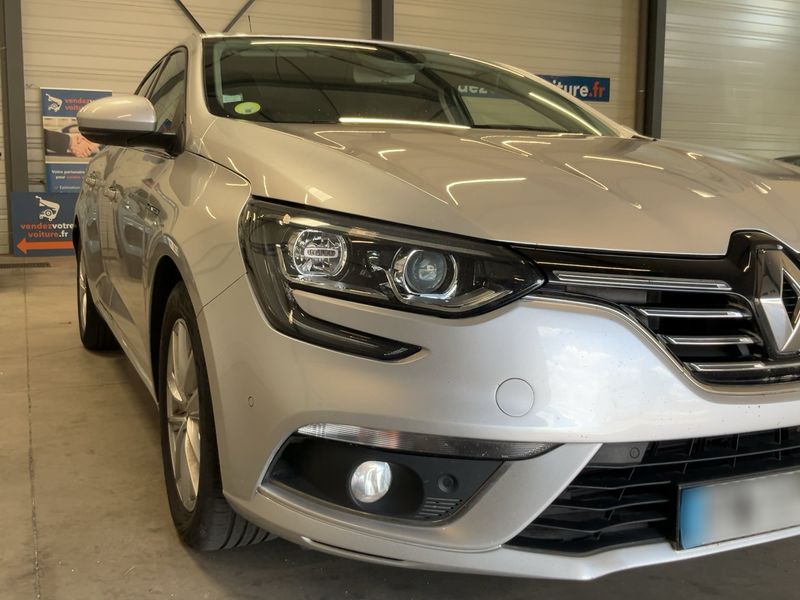 Renault Megane 1.5 BLUE dCi Limited — zdjęcie 8