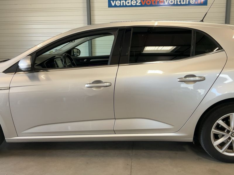 Renault Megane 1.5 BLUE dCi Limited — zdjęcie 4