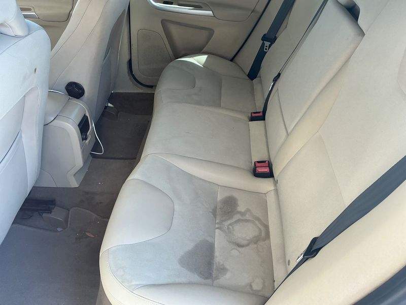 Volvo XC60 2.0 D4 Momentum 2WD 2011 – снимка 24