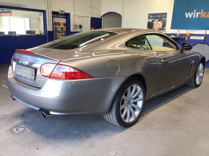 Jaguar XK 4.2 V8 — zdjęcie 6