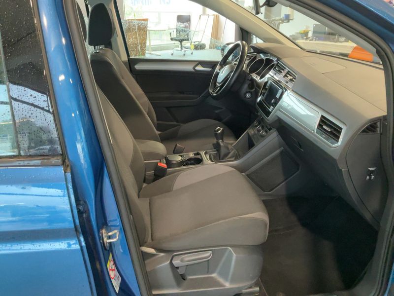 Volkswagen Touran 1.6 TDI Trendline BlueMotion Tech — zdjęcie 11