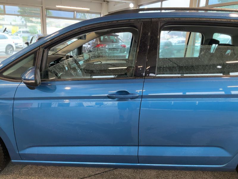 Volkswagen Touran 1.6 TDI Trendline BlueMotion Tech — zdjęcie 4