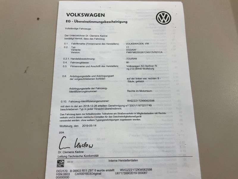 Volkswagen Touran 1.6 TDI Trendline BlueMotion Tech — zdjęcie 16