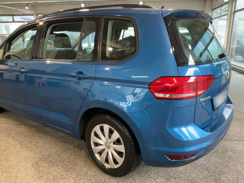 Volkswagen Touran 1.6 TDI Trendline BlueMotion Tech — zdjęcie 3