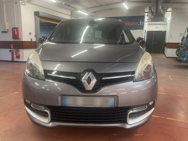 Renault Scenic 1.5 dCi Limited — zdjęcie 9