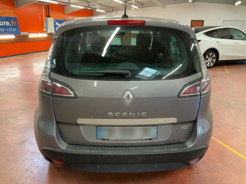 Renault Scenic 1.5 dCi Limited — zdjęcie 5