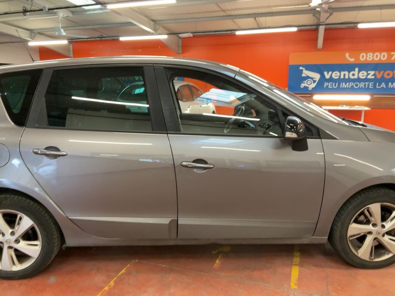 Renault Scenic 1.5 dCi Limited — zdjęcie 7