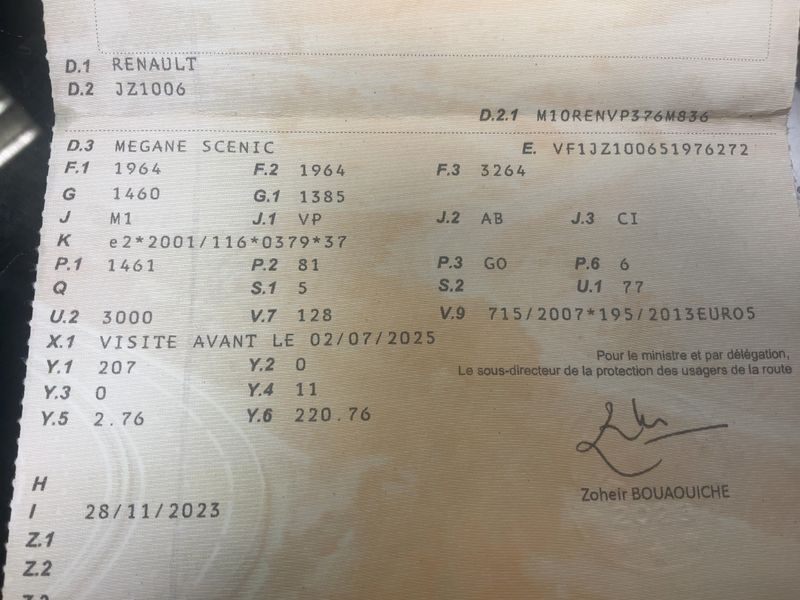 Renault Scenic 1.5 dCi Limited — zdjęcie 15