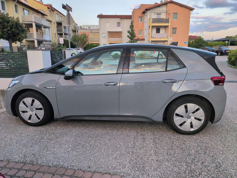 Volkswagen ID.3 electric drive 107 kW Life Pro — zdjęcie 22