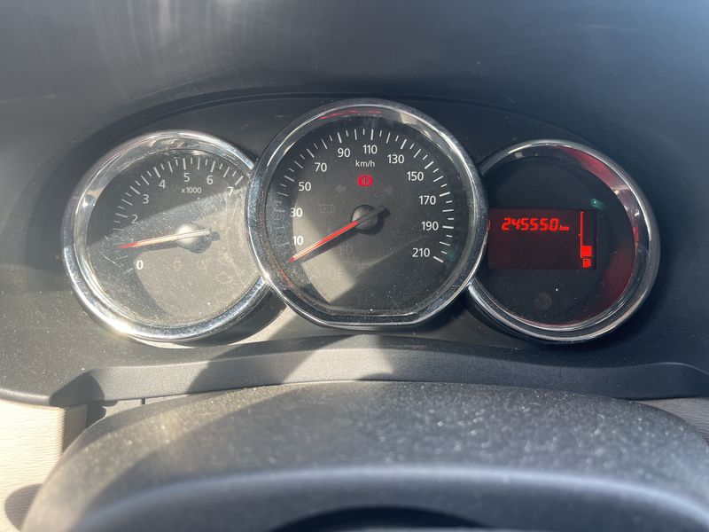 Dacia Lodgy 1.5 dCi Diesel Prestige — zdjęcie 12