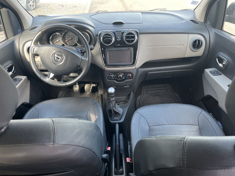 Dacia Lodgy 1.5 dCi Diesel Prestige — zdjęcie 11