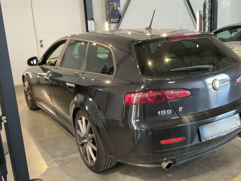 Alfa Romeo Alfa 159 1.8 Turbo TBi Turismo — zdjęcie 3