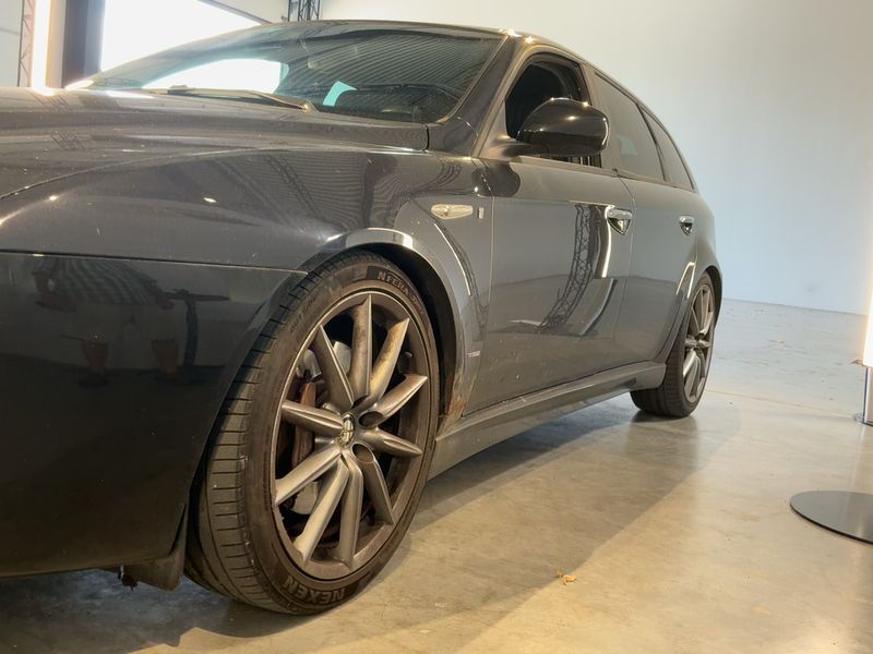 Alfa Romeo Alfa 159 1.8 Turbo TBi Turismo — zdjęcie 2