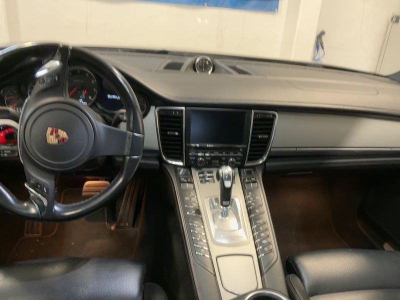 Porsche Panamera Turbo S — zdjęcie 12