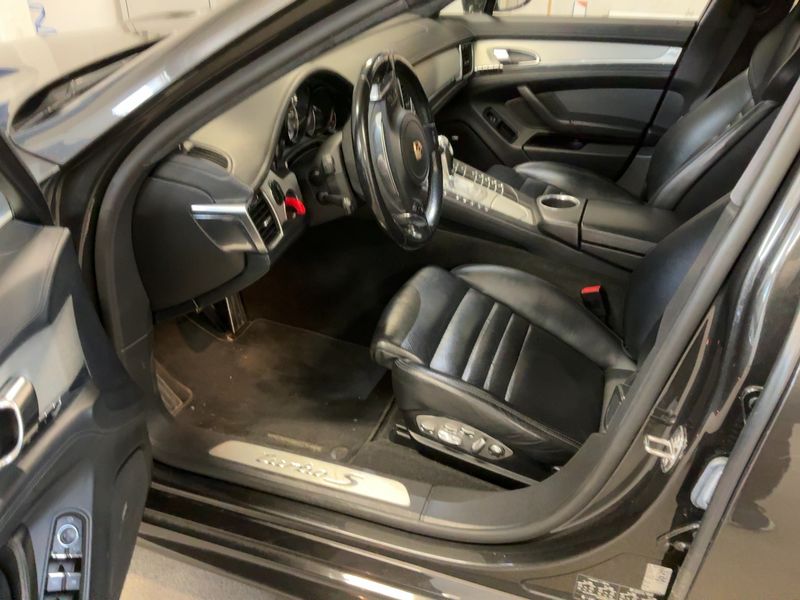 Porsche Panamera Turbo S — zdjęcie 11