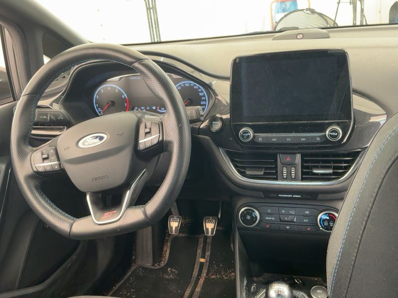 Ford Fiesta 1.5 EcoBoost ST — zdjęcie 12