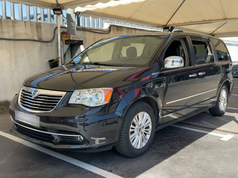 Lancia Voyager