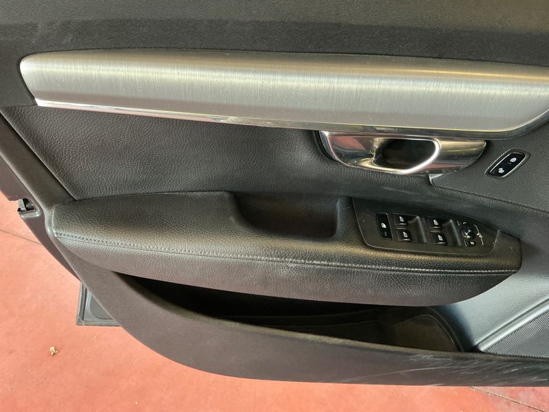 Volvo V90 2.0 D4 Momentum 2018 – снимка 22